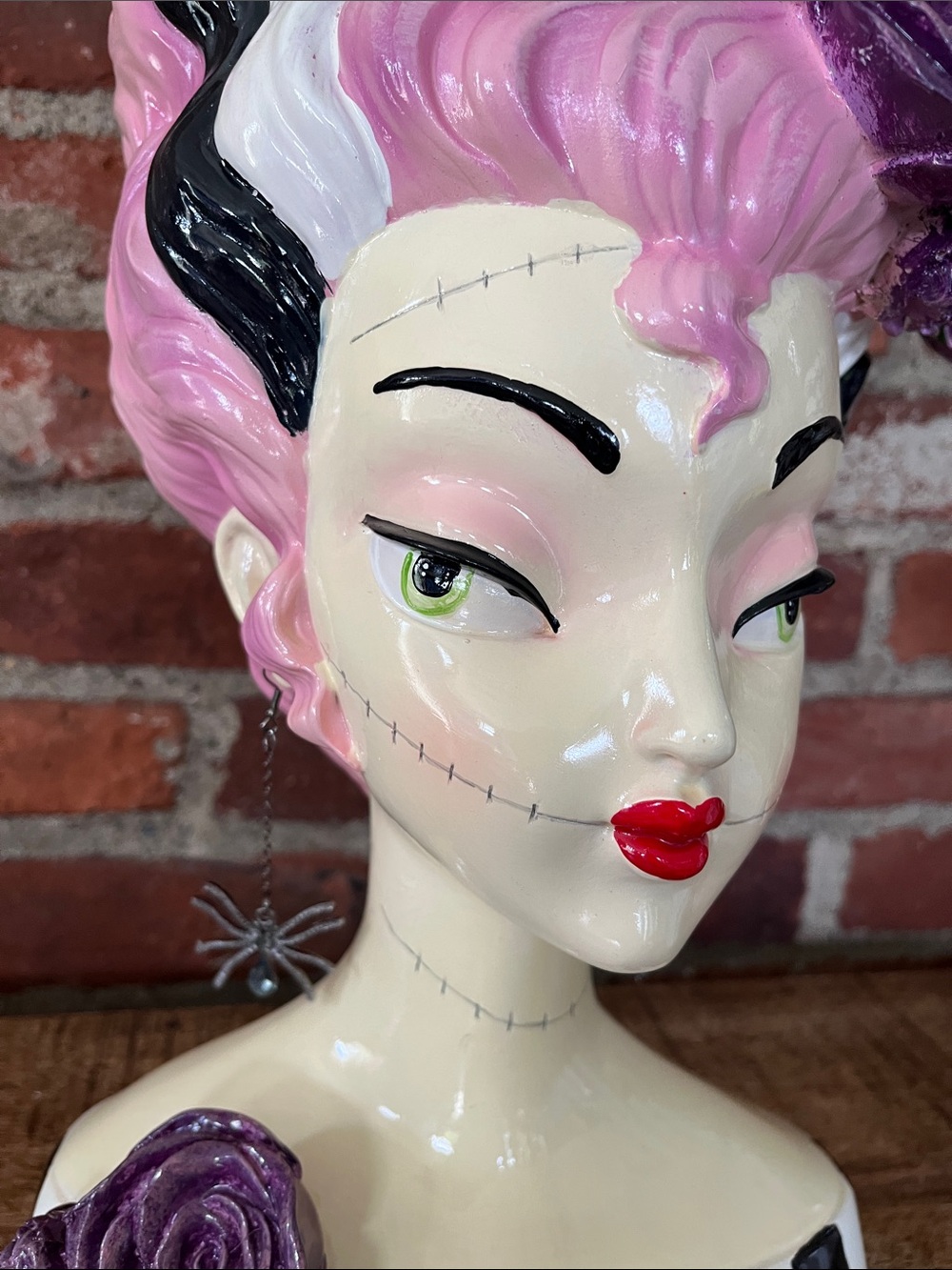 Bella lux bride of Frankenstein bust - Picture 9 of 16